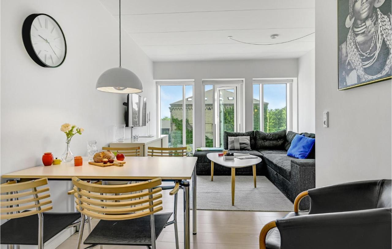 Gorgeous Apartment In Aarhus C With Wifi Экстерьер фото
